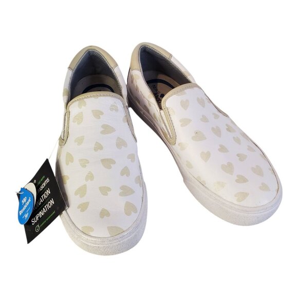 NWT Nurse Mates Faxon SZ 6.5 M Comfort Slipon Leather Heart Design Comfort Shoes - Picture 2 of 10